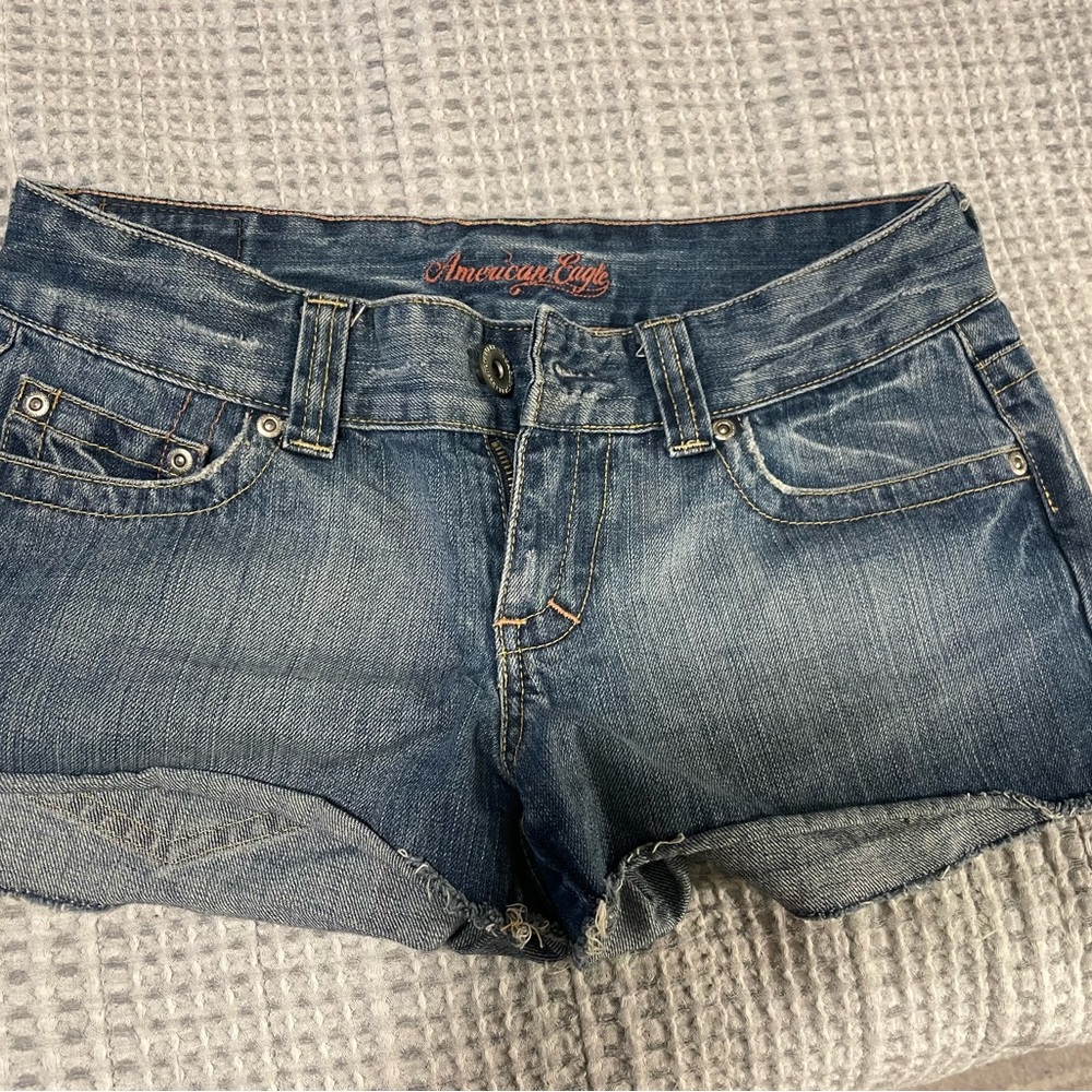 2006 American Eagle Outfitters Women's Blue Denim Cutoff Shorts